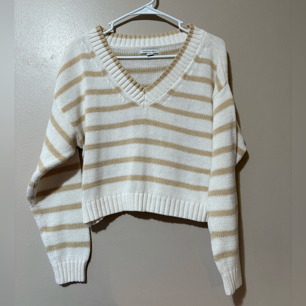 American Eagle Striped V-Neck Cropped Sweater size Medium